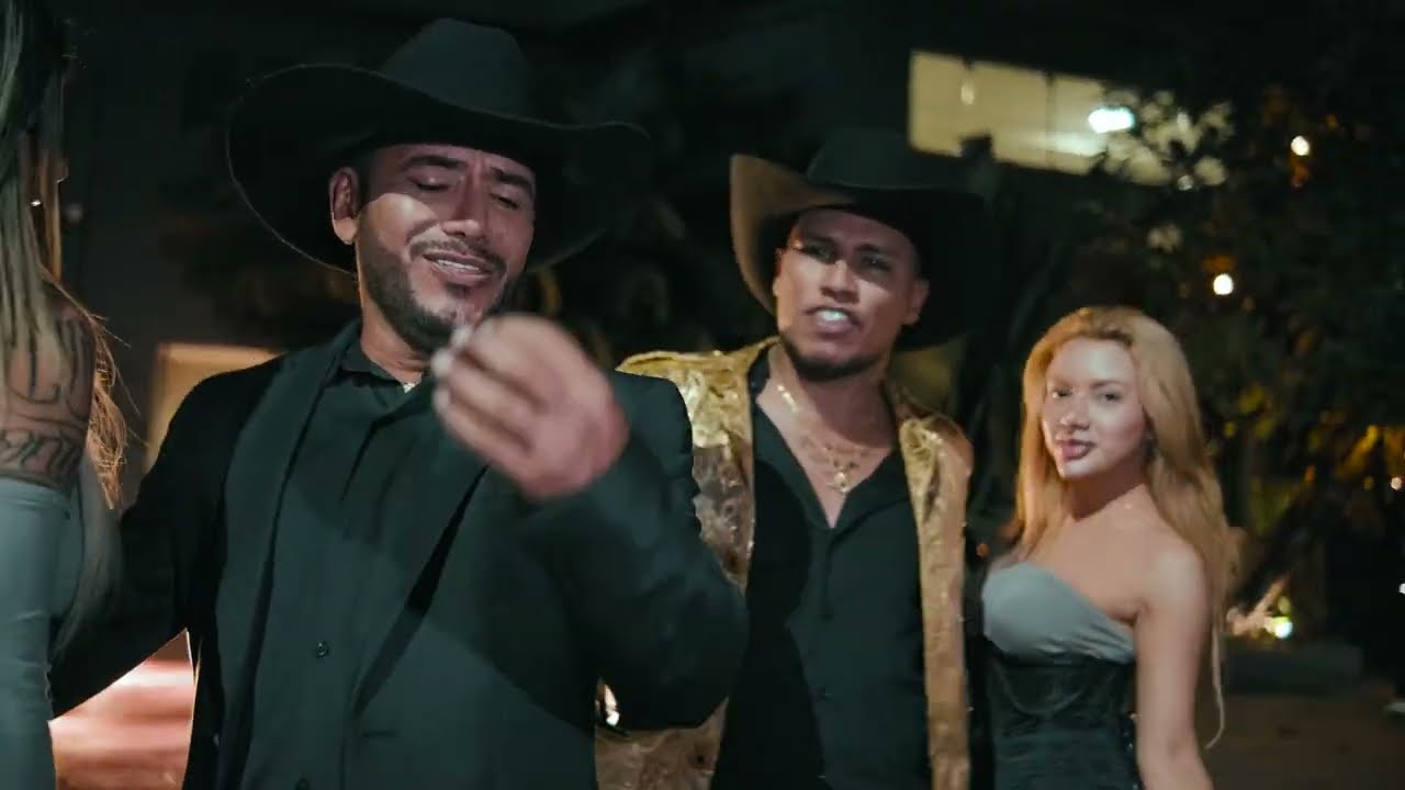 El Fantasma -  James Andrade ft dandi bustos (Oficial)