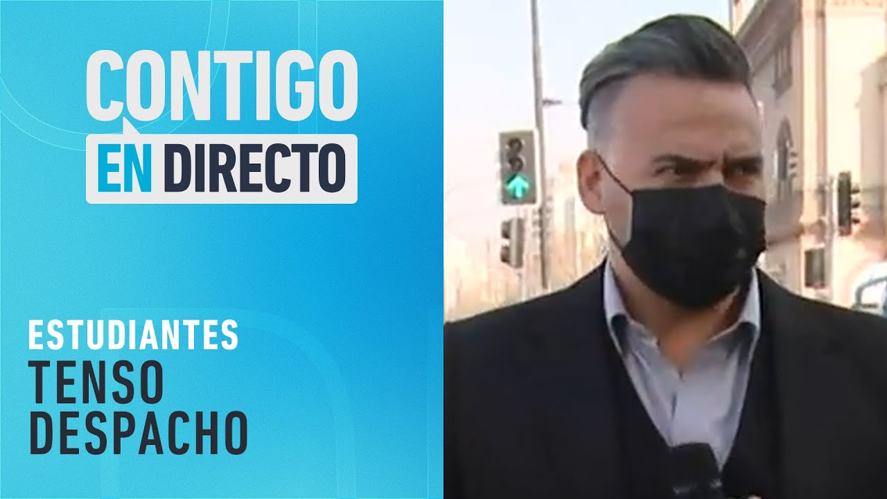 TENSO MOMENTO: Estudiante agredi&oacute; a camar&oacute;grafo en despacho de Contigo en Directo