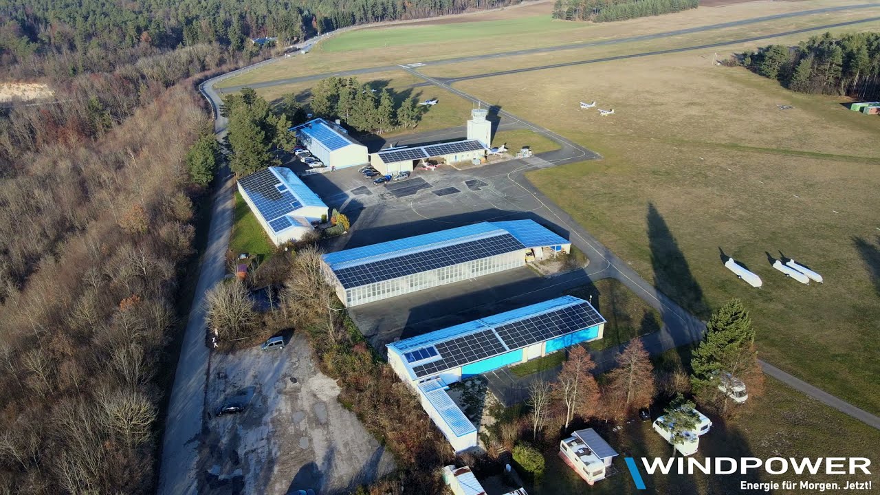 Impressionen PV-Dachprojekt Flugplatz Feuerstein