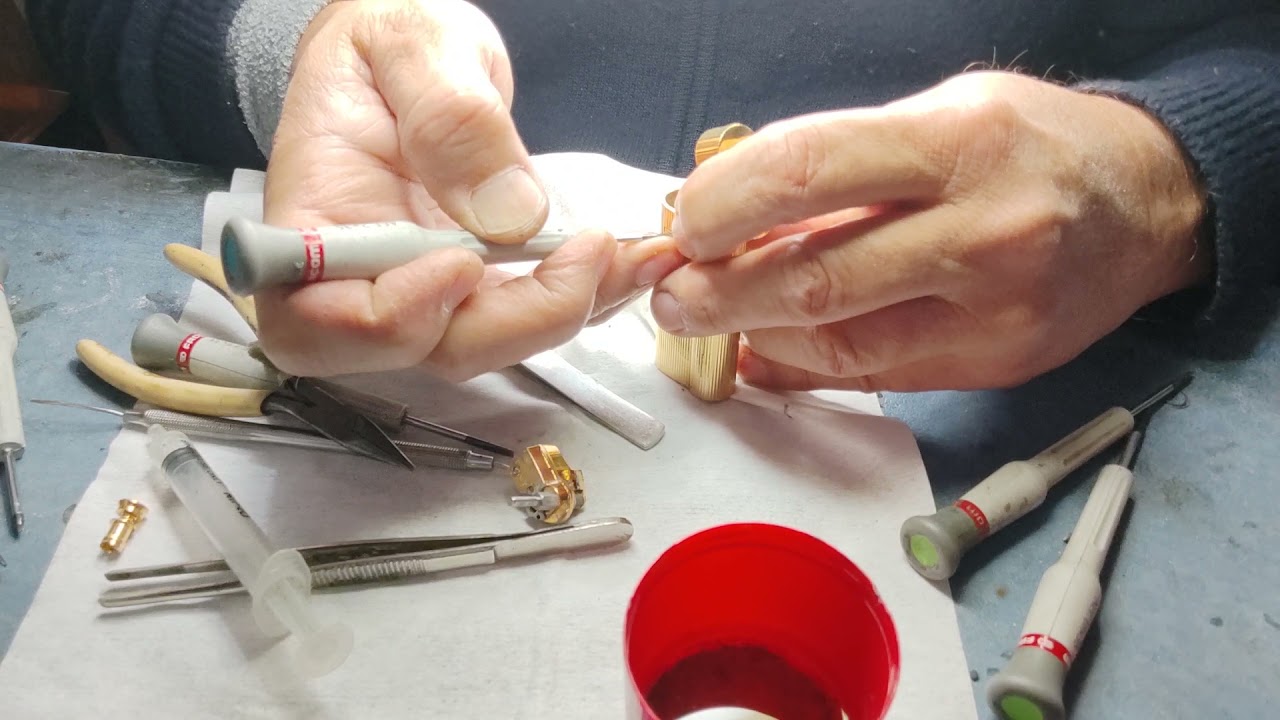 Dunhill S-Type lighter repair out uscita gas e porta pietrina 1 part mail santoanastasio1@gmail.com