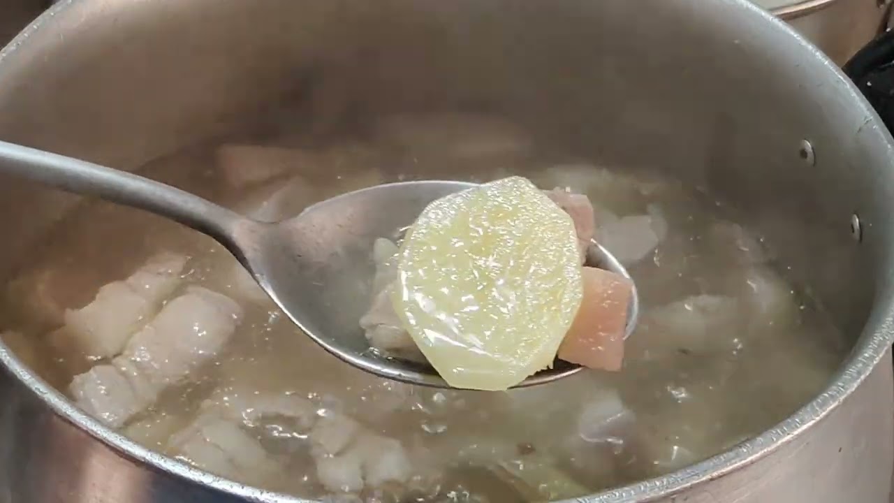 Carne com Br&oacute;collis