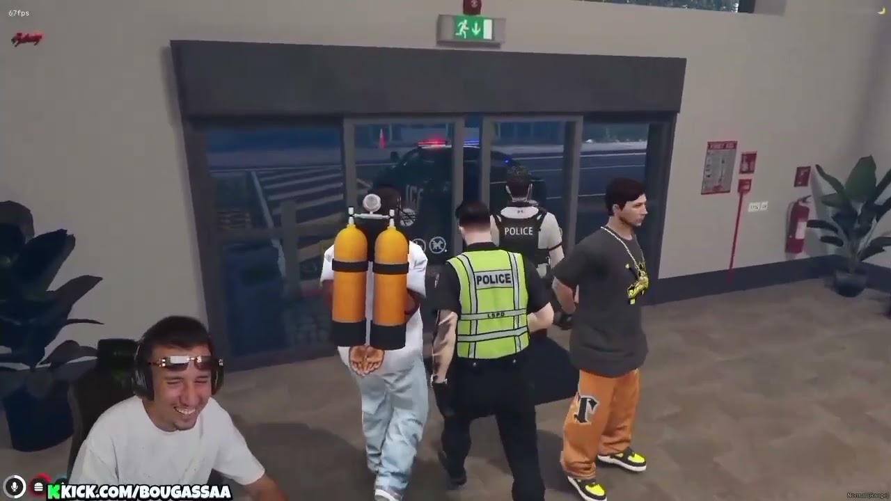 Live bougassaa m3a lkhoud3a . GTA RP🤣. [ Kick]