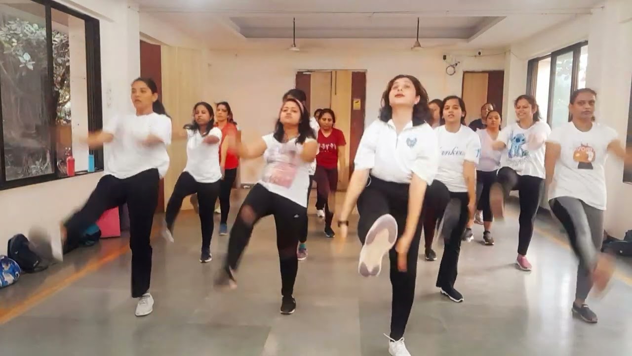 20Mins Shammi Kapoor Hit Mix Daily Beginner Dance Zumba Fitness Workout (No Jumping and squat)