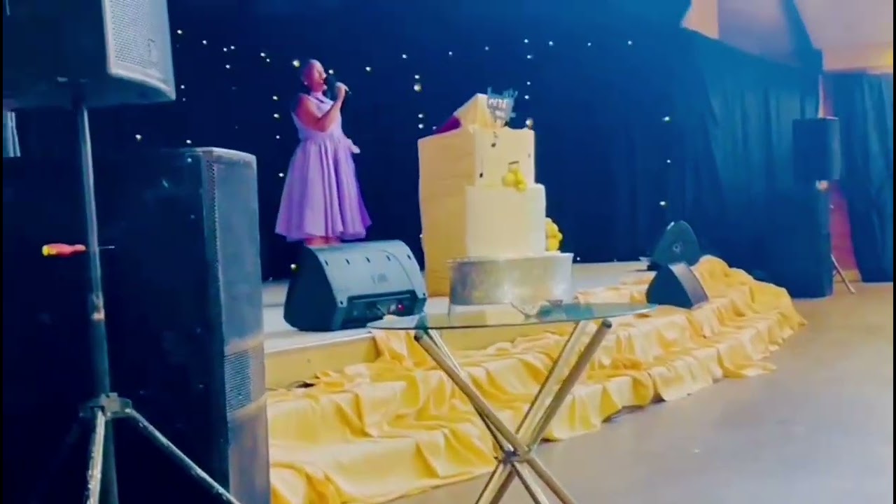 Sthandiwe Mtolo - Ubukhosi bonke