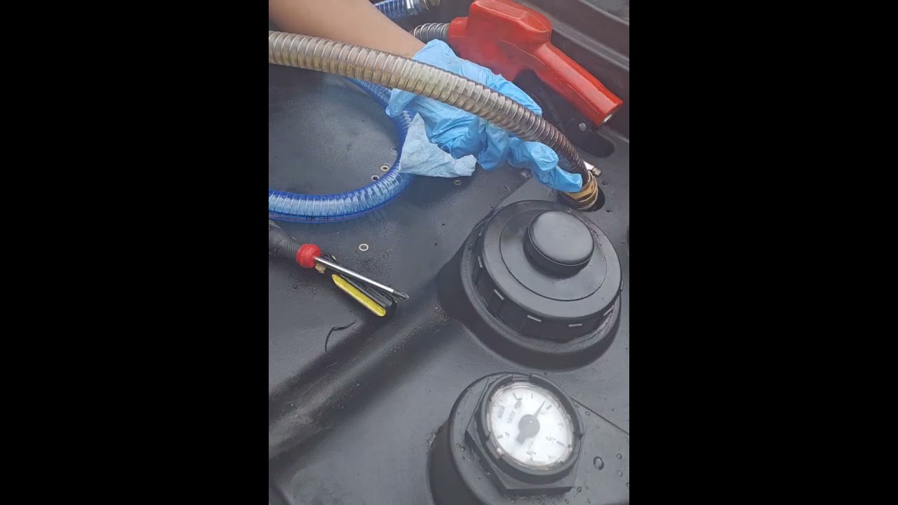 It was a very wet day, but I was still able to replace my diesel transfer pump👩🏿‍🔧🧰🤓