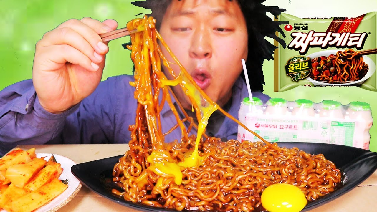 [도깨비] 짜파케티와 달걀노른자 섞어서 먹어보기~~!