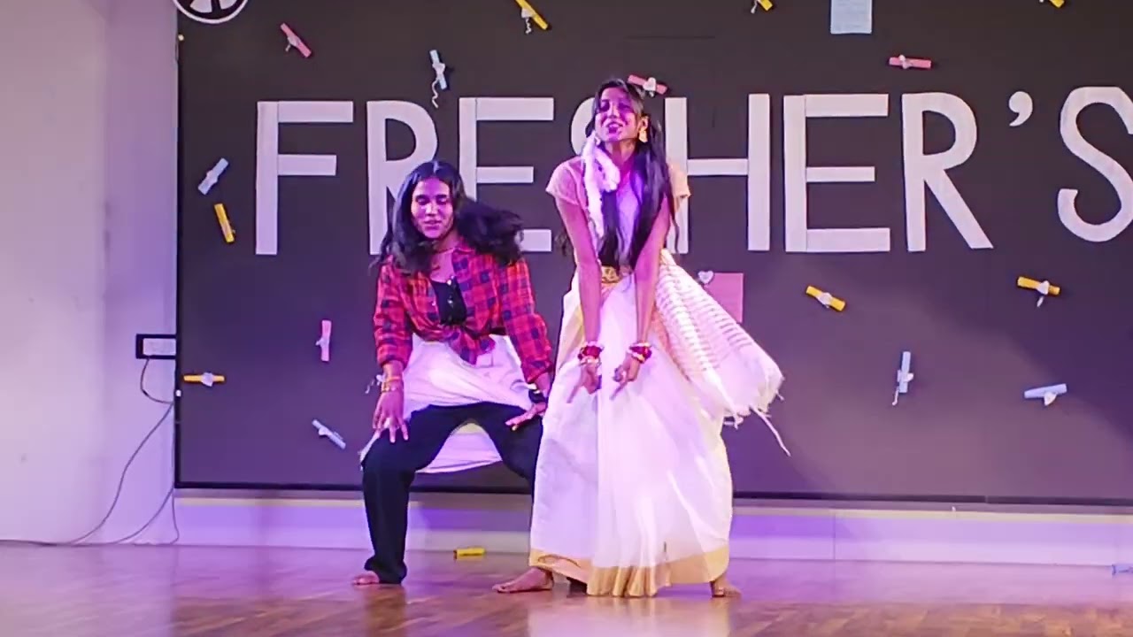 Dance video in bollybood songs.. #dance #freshersparty #dancevideo #bollywoodsongs 