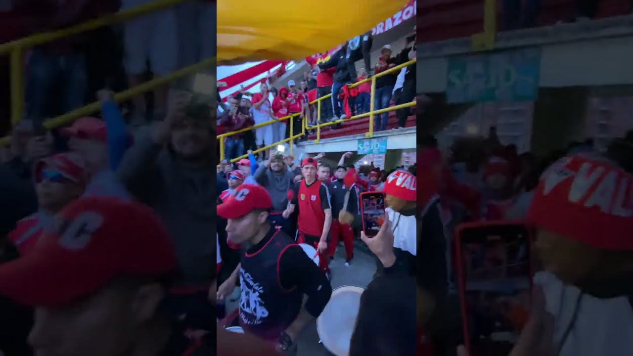 Entrada orquesta escarlata a #tunja 🔱⚽️👹