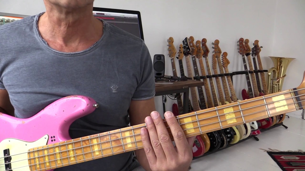 Bass harmonics in E minor, how to play