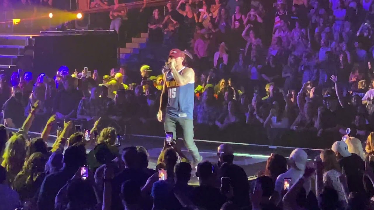 Kane Brown-Soulja Boy(Crank That)& Blackbear(Hot Girl Bummer) Ball Arena Denver 10/10/21Goodtimes!