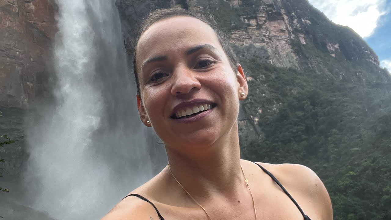 La pernocta en el salto &Aacute;ngel y darme un chapuz&oacute;n en la ricas y fr&iacute;as aguas del R&iacute;o Chur&uacute;n.