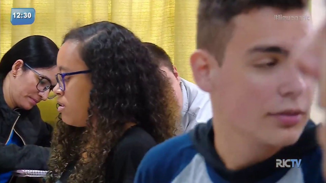 Sala sensorial em Navegantes mostra como um aluno autista se sente