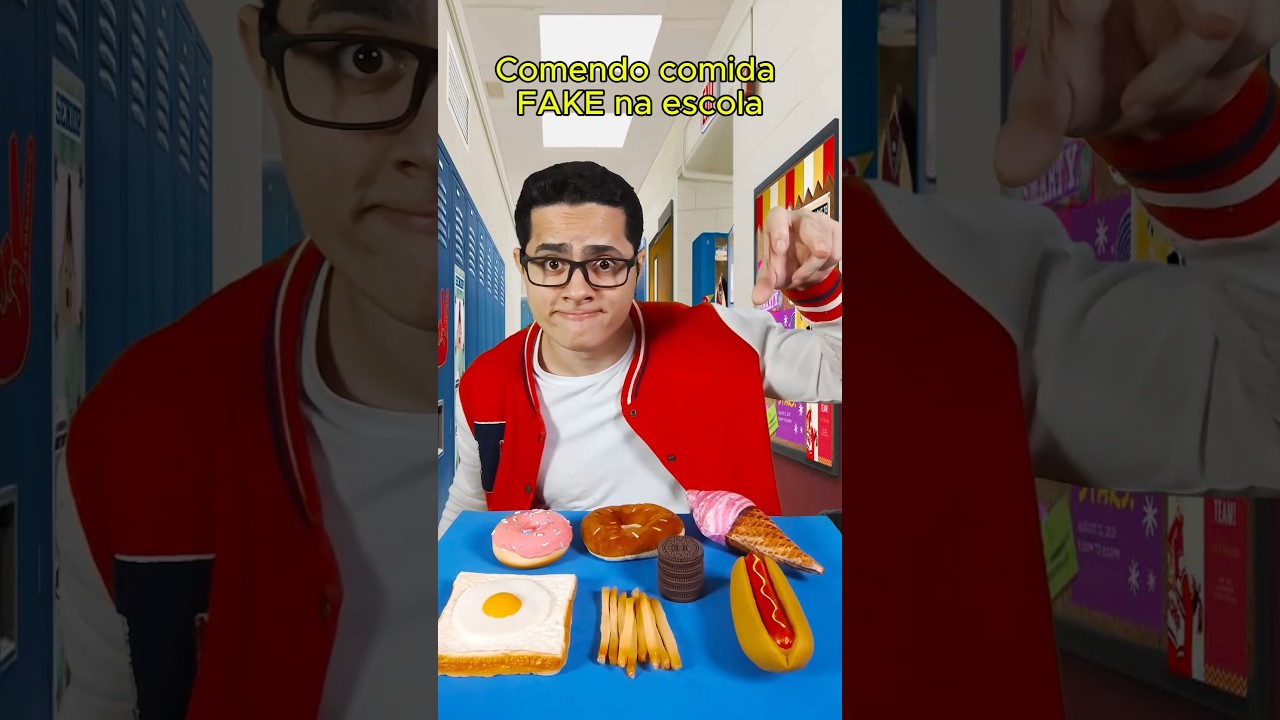 Comendo comida fake na escola 🍫🍰 🧁