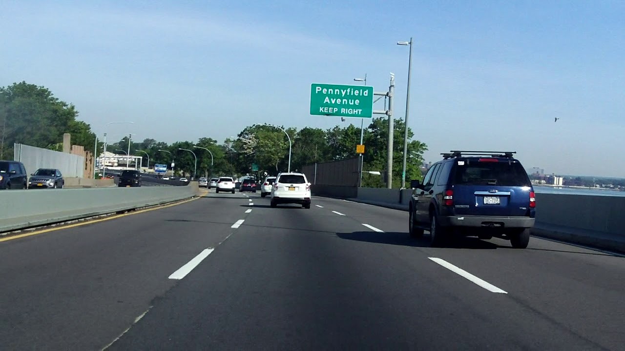 Throgs Neck Bridge northbound