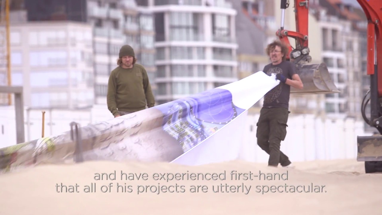Art project SHARE by Wim Tellier - One kilometer of printed photographs