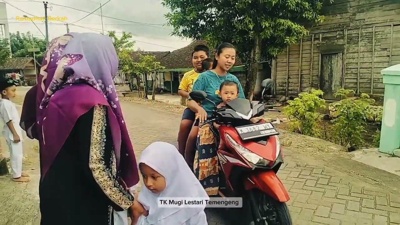 Berbagi Takjil dan Buka Bersama 