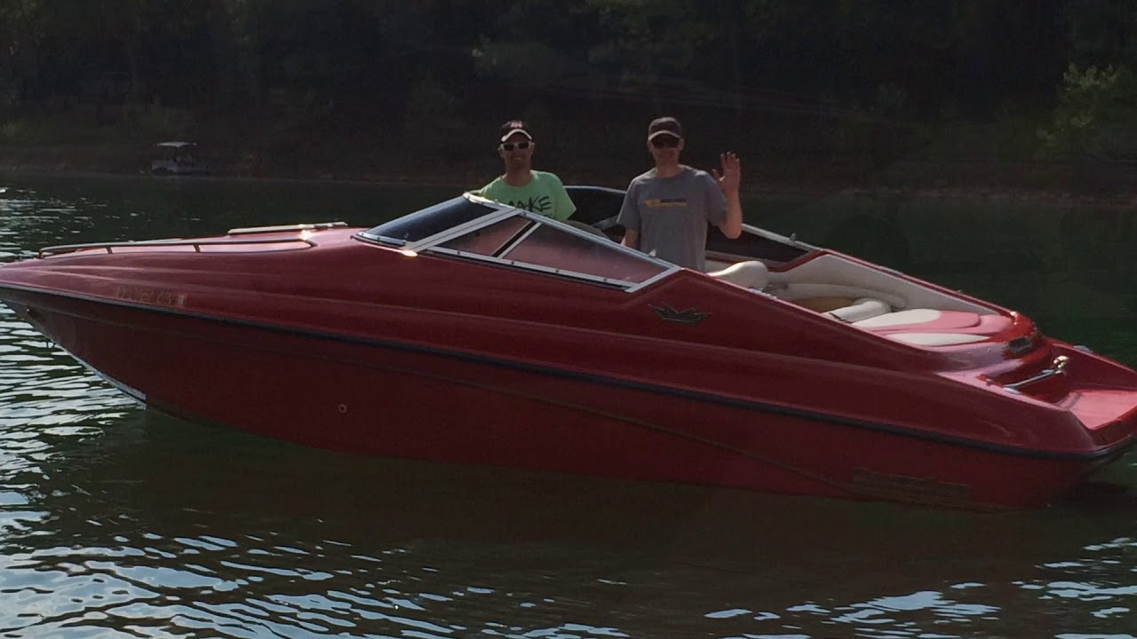 2019 First Run Crownline 225 CCR