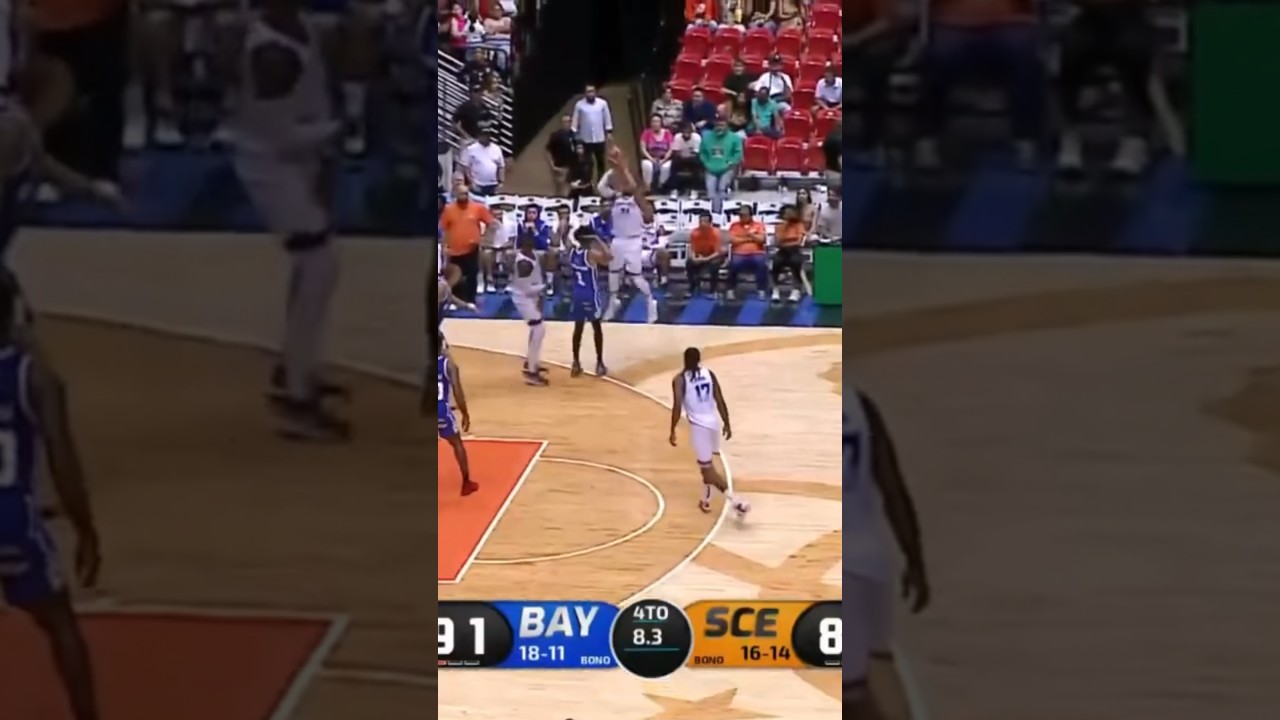 TOUGH 3PT FROM GIAN CLAVELL 😤😤