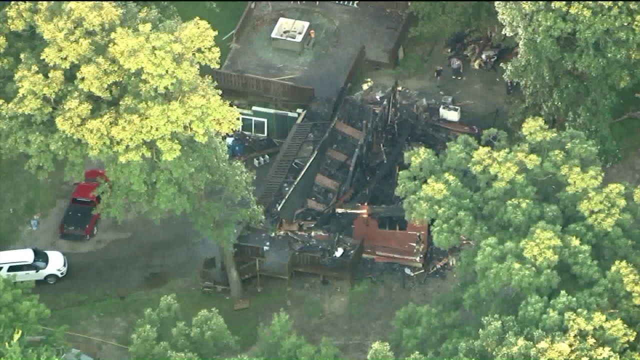 1 dead in Northwest Indiana house fire