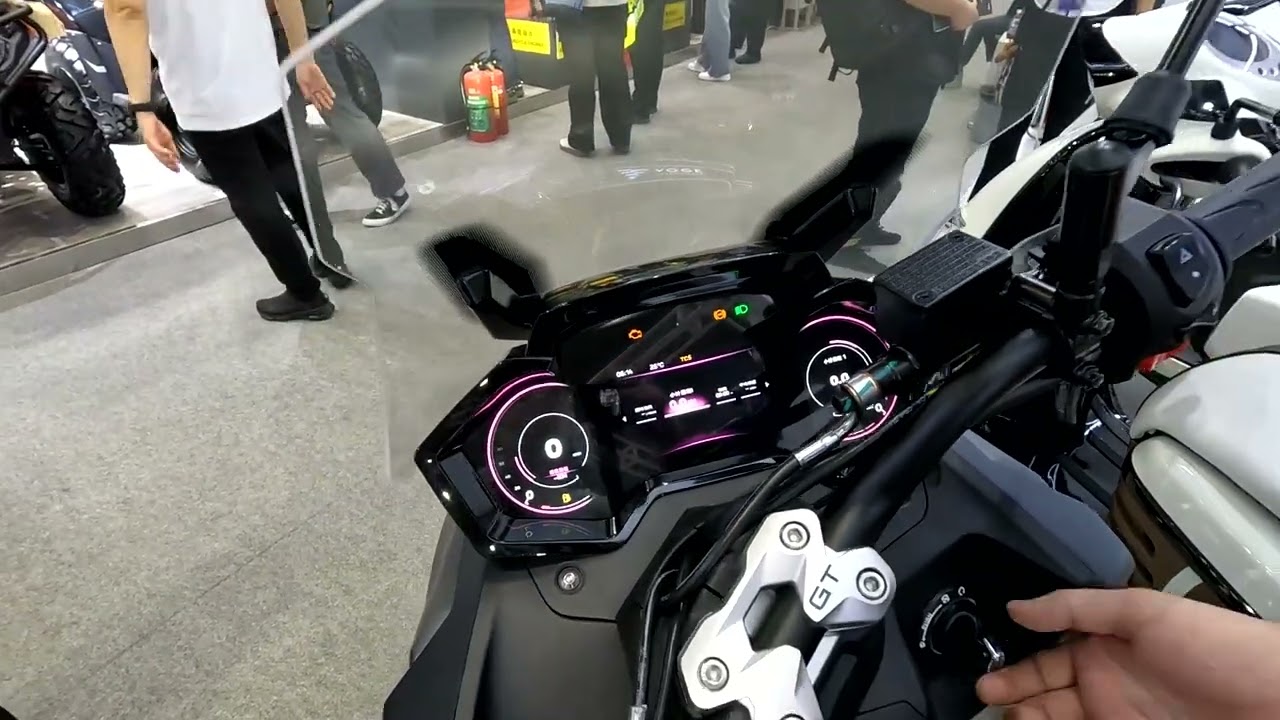 Скутеры PEUGEOT. Выставка CFAIR. Часть 15.
