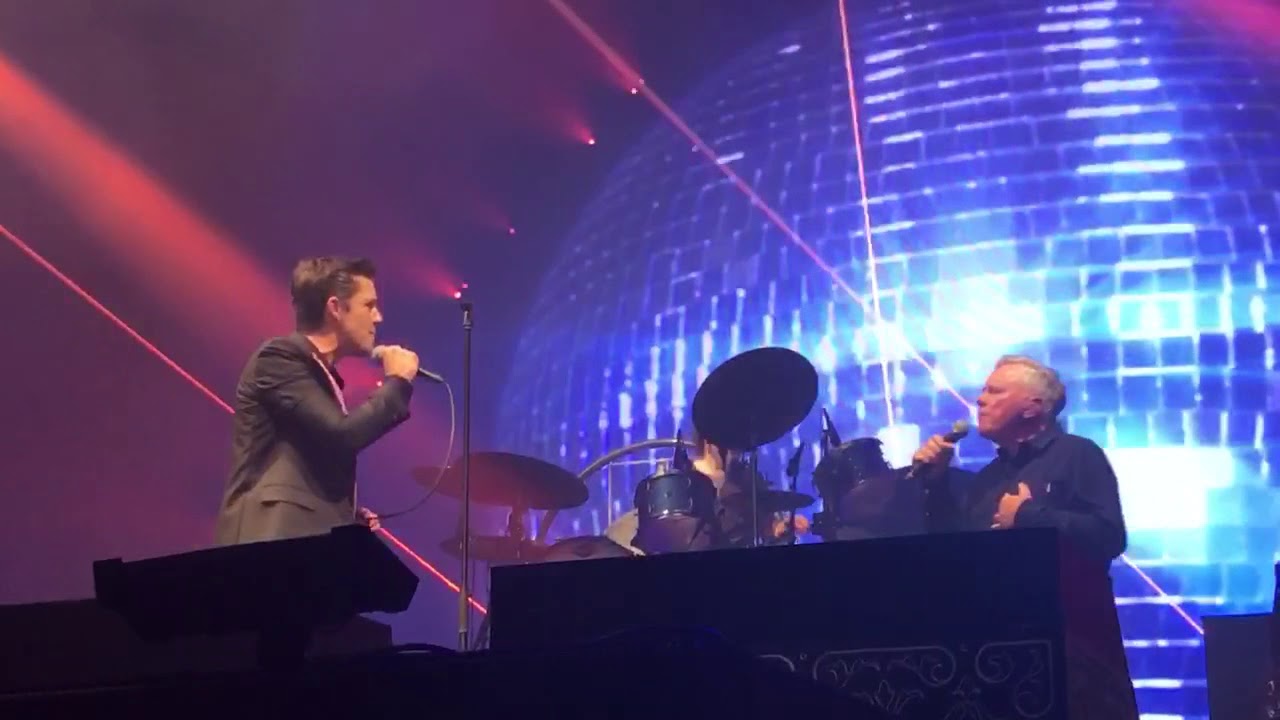 The Killers & Bernard Sumner - Bizarre Love Triangle (London 28 Nov 2017)