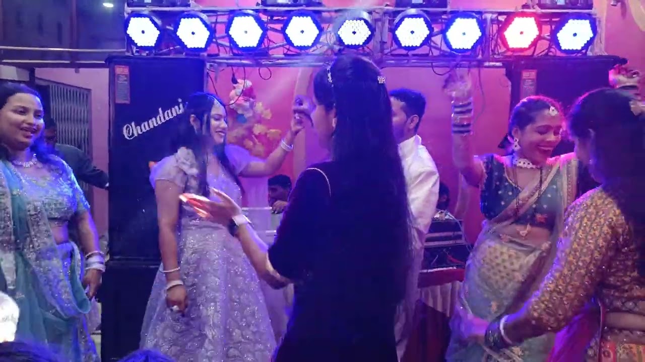 Stage Par Lagayi Aag! 💃 Aa Jane Ja Chule Meri Chunari | Sagai Dance