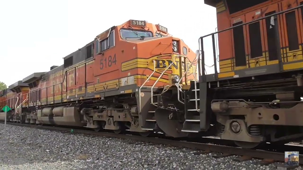 W&LE Mixed Freight and BNSF Grain Train Head-to-Head in Greenwich, Ohio