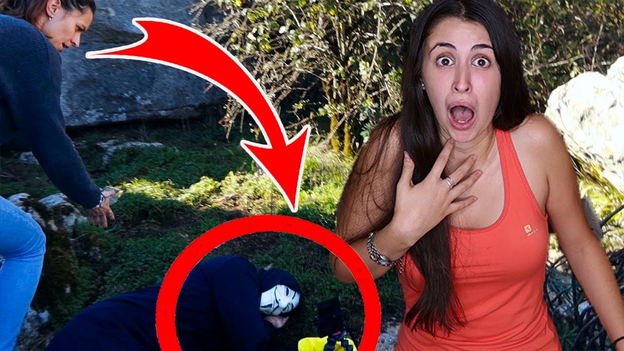 EL ENMASCARADO HA ATRAPADO A H4 EN SU ÁREA SECRETA *Lo encontramos en mitad del campo*