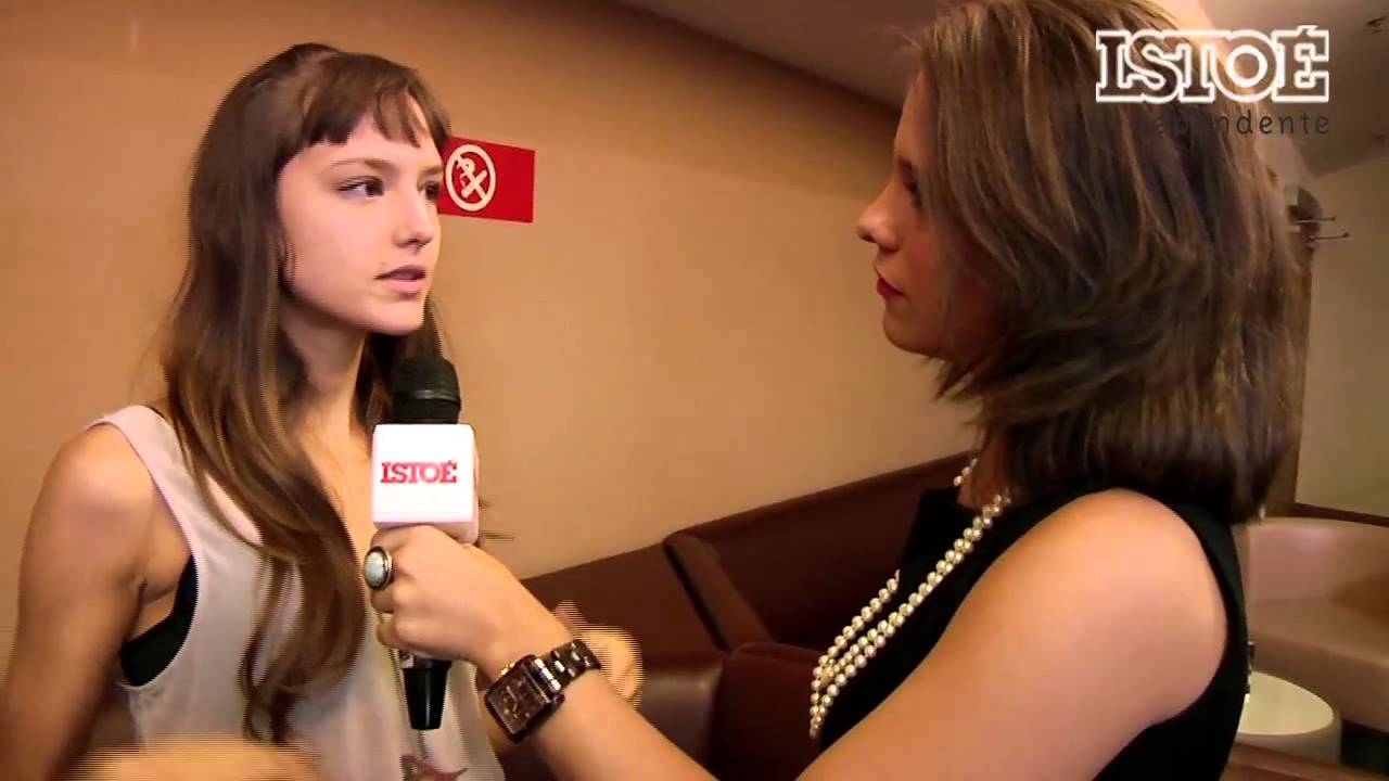 Maturidade precoce (Entrevista Mallu Magalhães)
