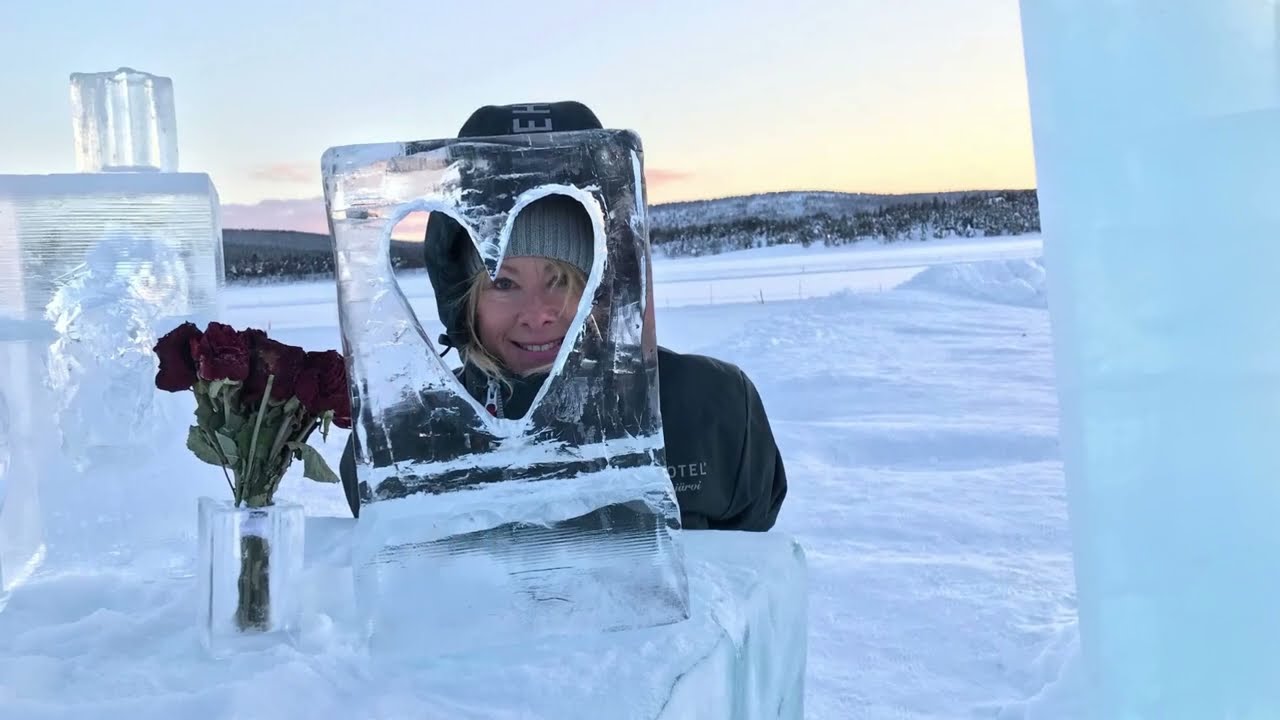Northern Lights, Ice Hotels & Huskies - Albatross Tours