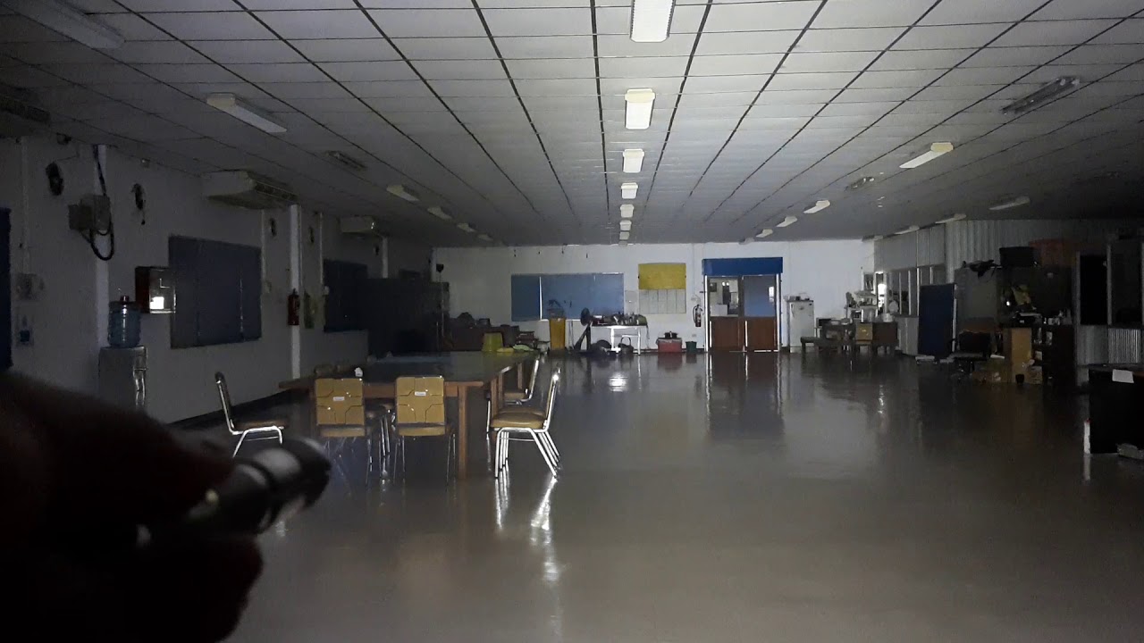 Lumintop Tool Ti AA Beamshot indoor