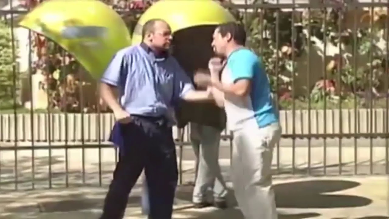 Pegadinha do joao kleber - Gay no orelhão