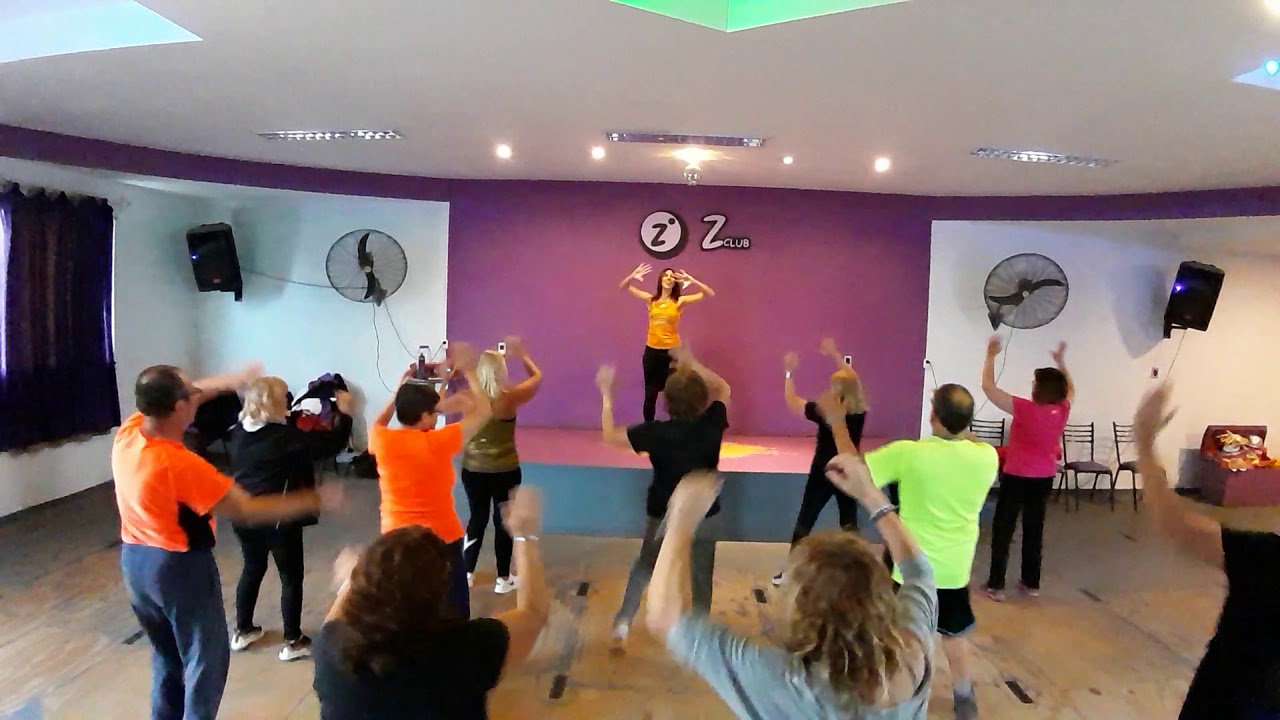 Clase de Zumba GOLD/  INSTRUCTORA MOIRA SOSA
