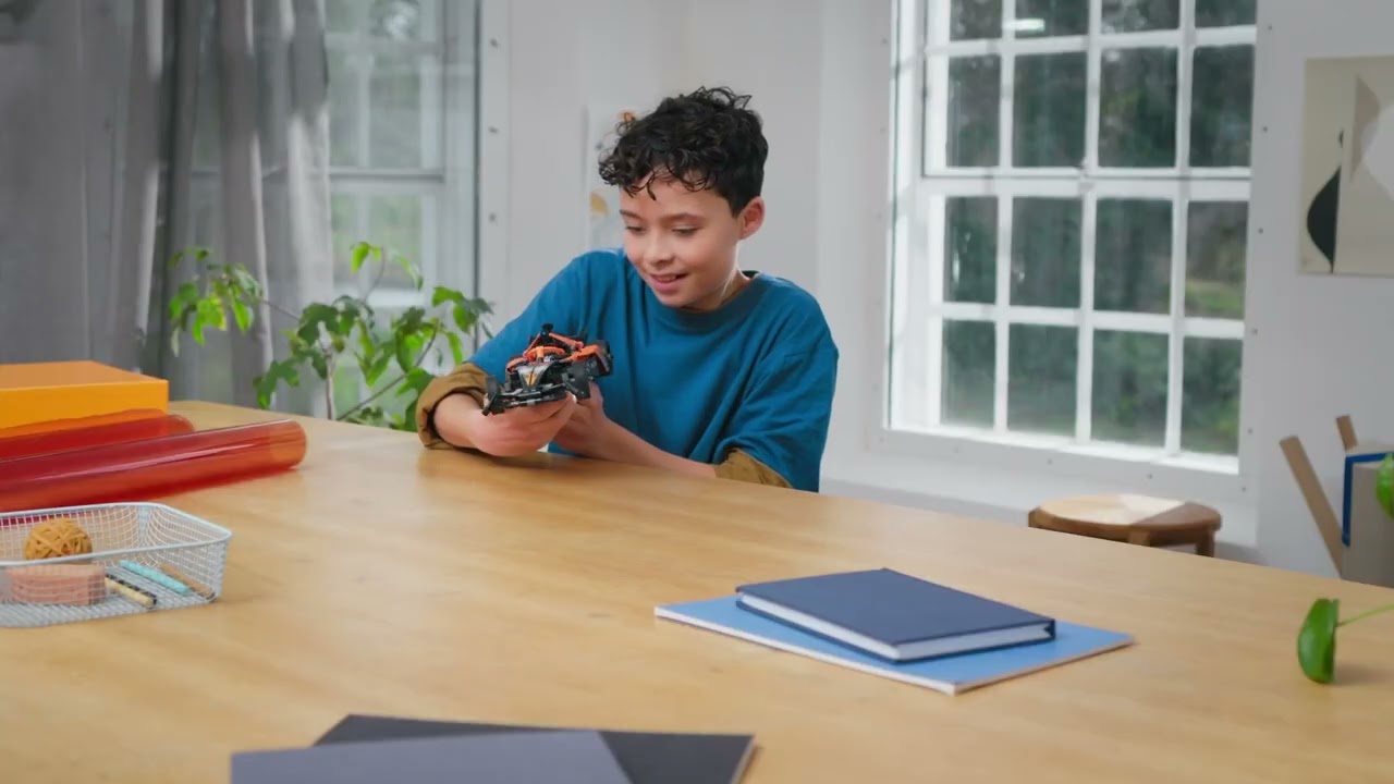 LEGO Technic NEOM McLaren Formula E Yarış Arabası 42169