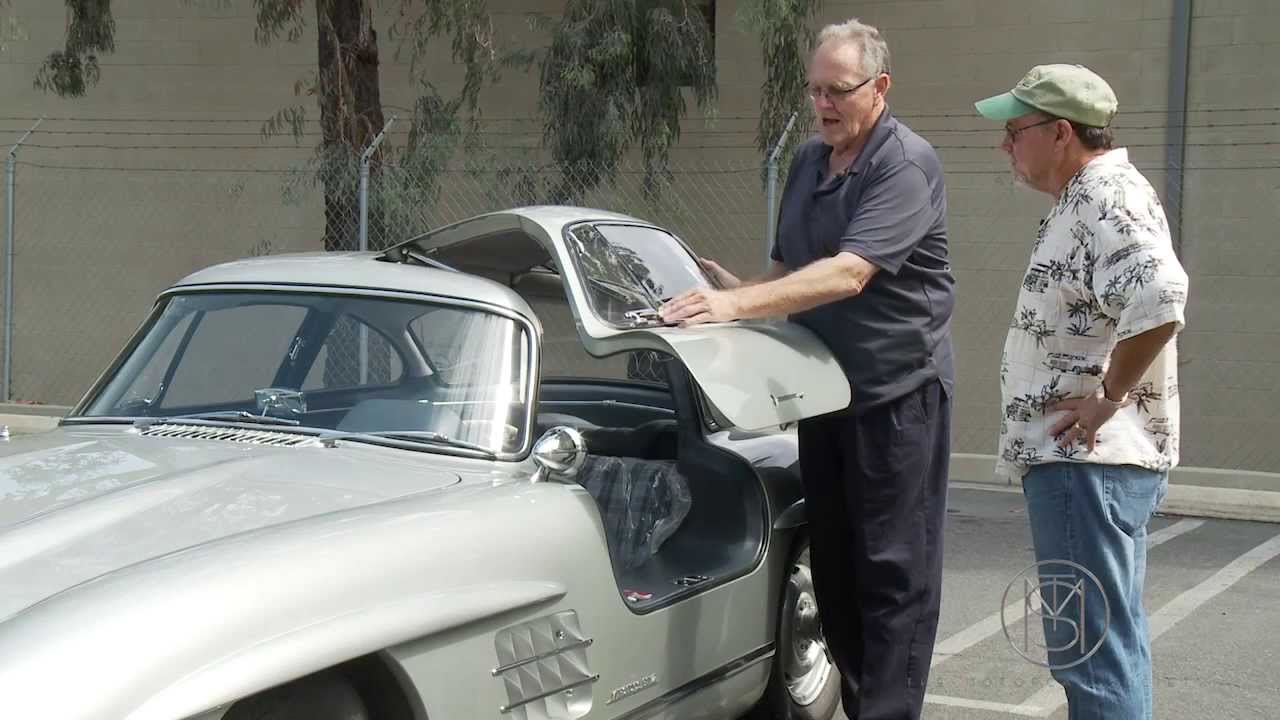 300 SL Gull-Wing and Roadster Inspection
