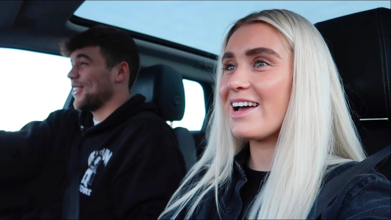 FESTIVE VLOG | Christmas Shopping & Manchester Christmas Market