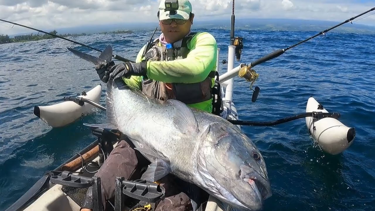 Hawaii Kayak Fishing: GT Powered Sleigh Ride!