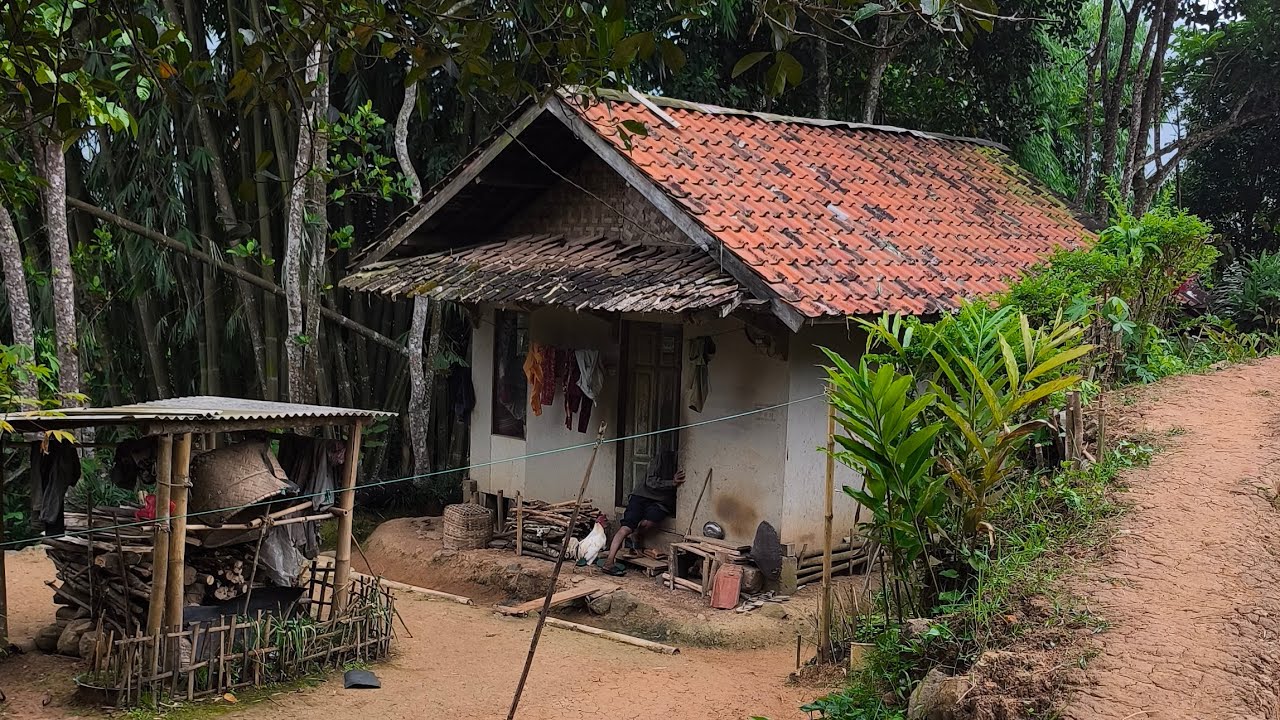 Asli Enak Banget Ngadaweung / Nongkrong dri Rumah Ua Ayu, Meskipun Rumahnya di Tempat yang sunyi 