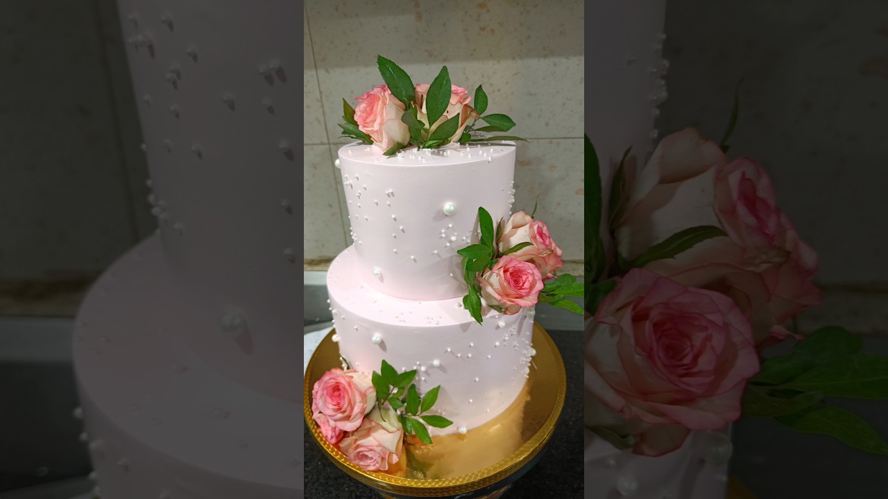 real flowers 🌹🌺🌹 cake design #rahimcakes #shortsfeed #ansaricake #cakedesign #londoncakedesigner