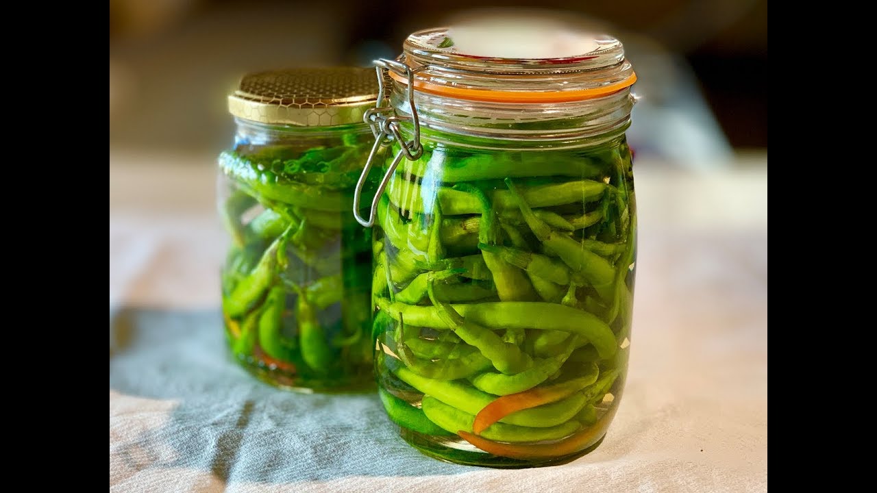 Peperoncini Sott'aceto Ricetta Facile e Gustosa - Pickled Chillies Easy and Tasty Recipe