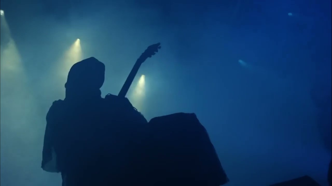 Teloch and Blasphemer playing Mayhem's Freezing Moon live