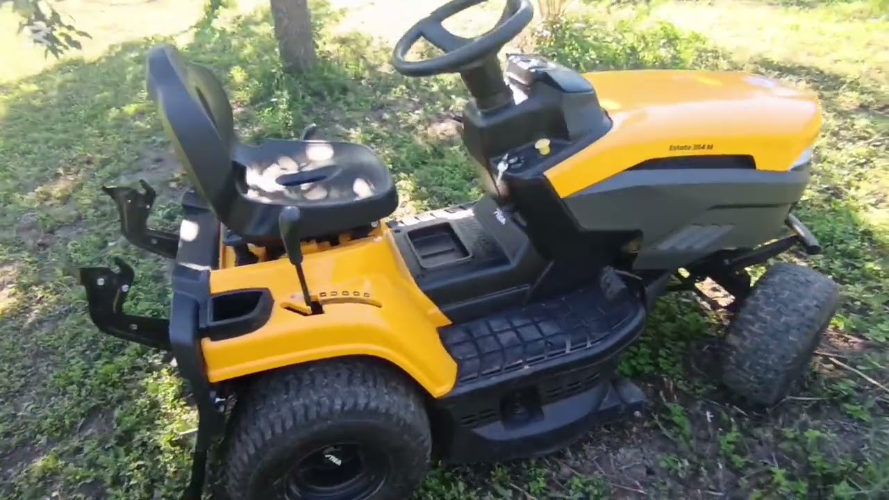 Stiga estate 384M fűnyíró traktor kis bemutató és okosság