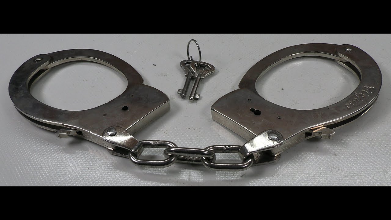 Clejuso No. 12D Kette drei Glieder Handschellen Solingen Handcuffs Germany Police Schneidwaren DRGM