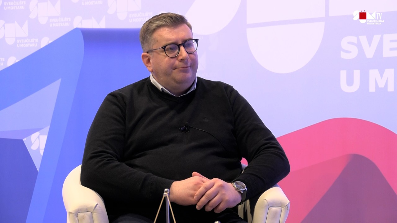 SUM TV | Tour d’Culture | Suvremena umjetnost u Mostaru: muzej kao prostor dijaloga