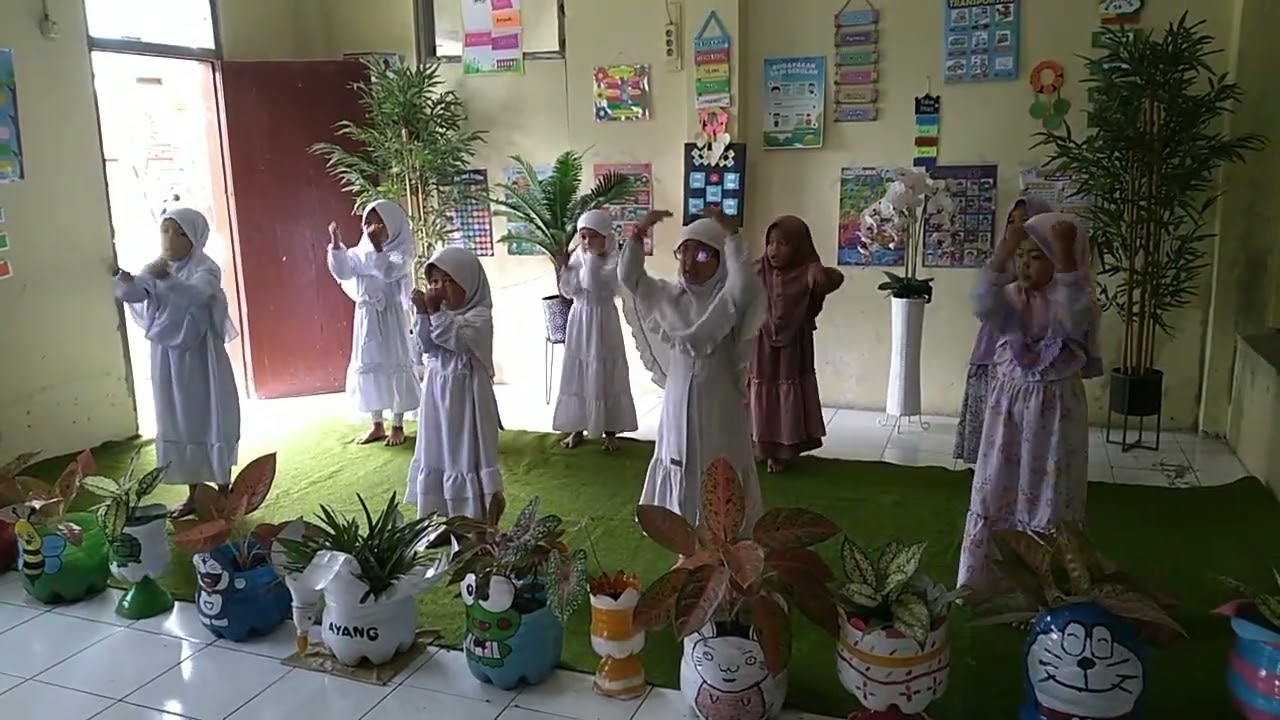 Latihan Karaoke Peragaan Asmaul Husna Part 3