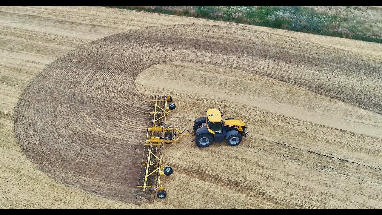 Claydon  Straw Harrow 15m JCB 8310