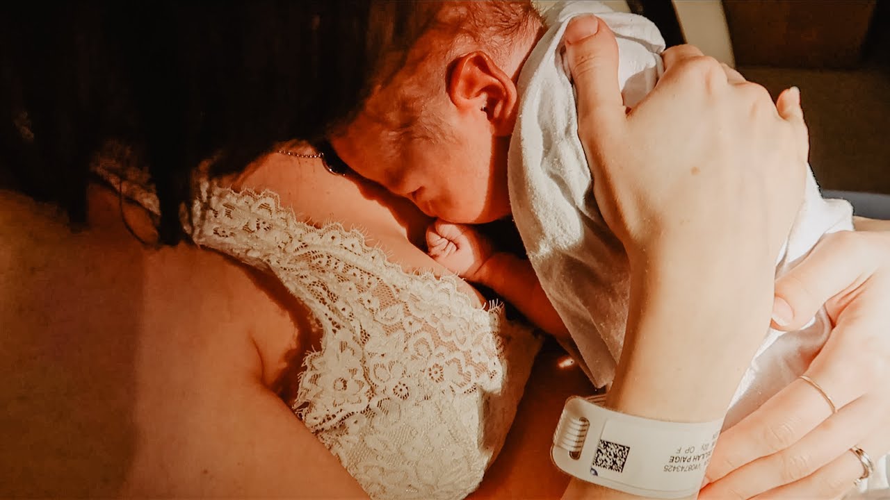 FAST 1.5 HOUR NATURAL BIRTH | SURPRISE GENDER BIRTH VLOG