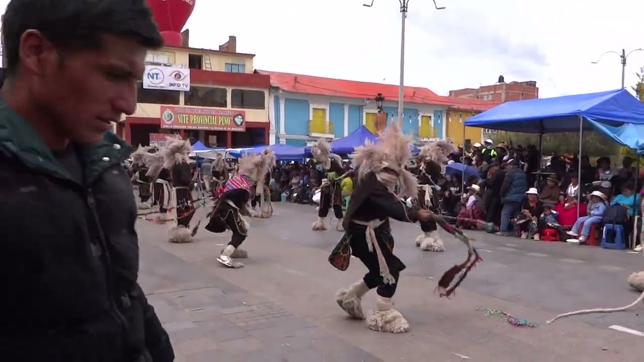 ASOCIACIÓN CULTURAL UNKAKOS MACUSANI – CARABAYA EN PASACALLE Y VENERACIÓN