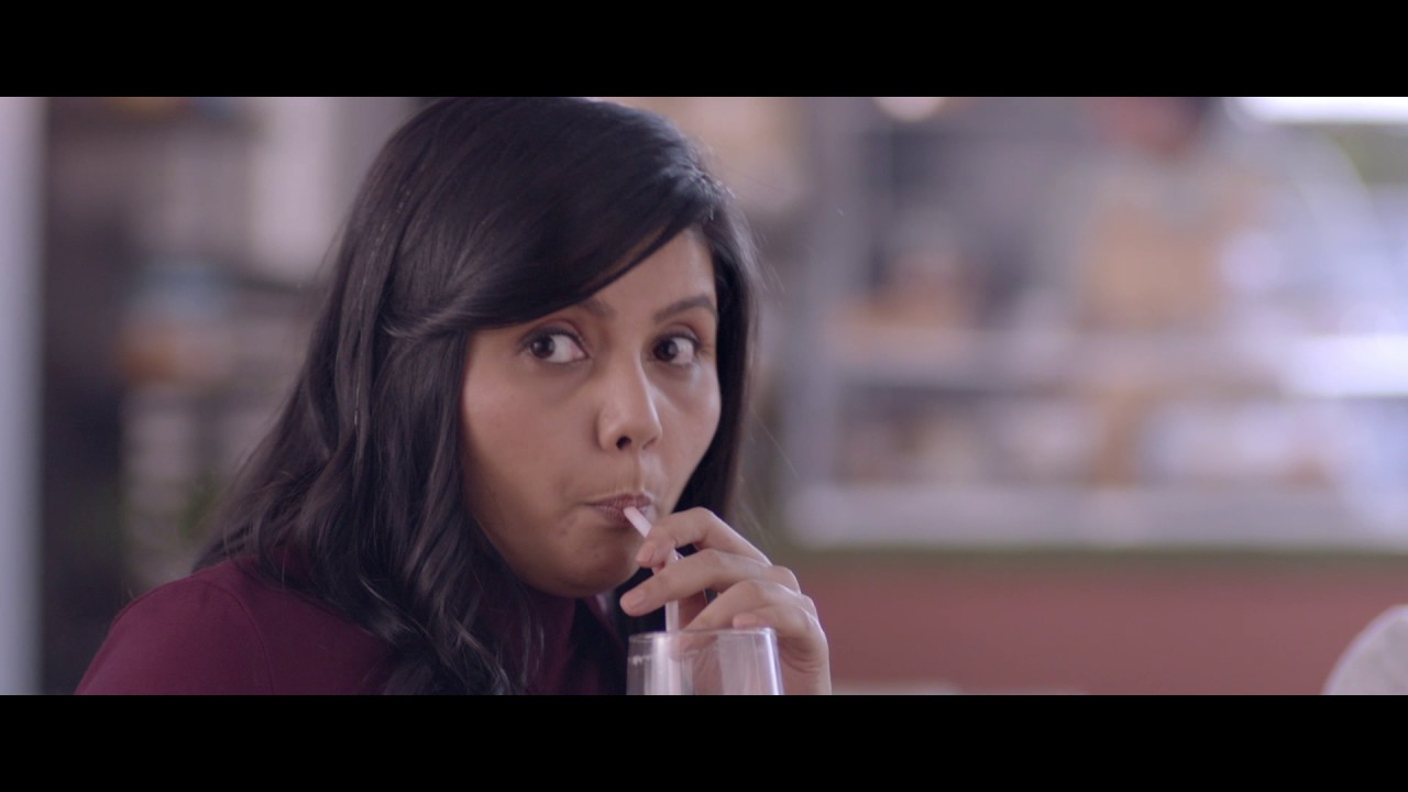 Axis Bank Buzz - The Shopaholics