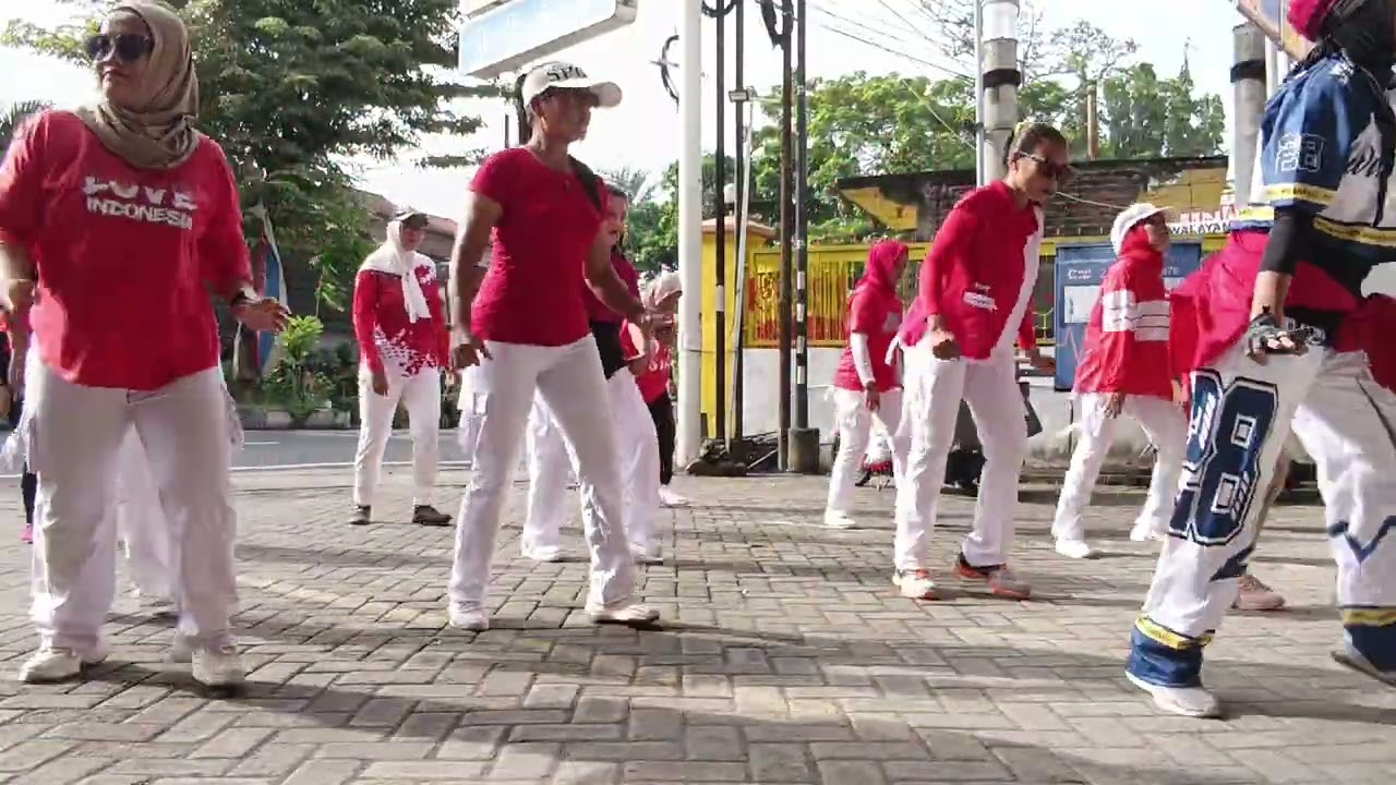 Senam aerobic with missTuty